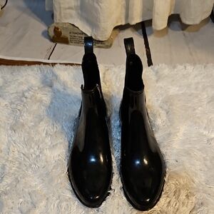 Black Rain Boots Chelsea Ankle‎ Pull On Tab Water Resistant Cute Size 10
